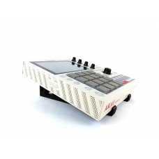 Стойка для грувбокса Akai Pro MPC One  - 15°